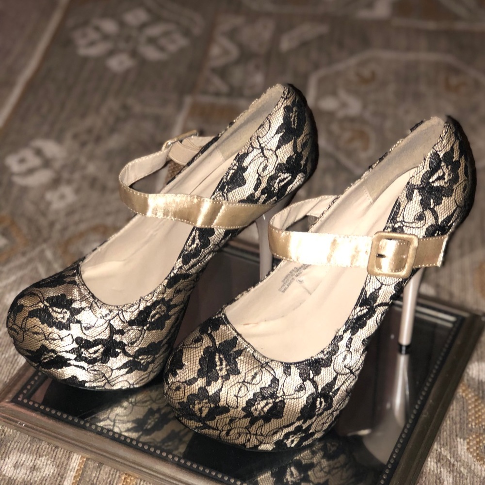 Bulky 5” Lace Stilettos